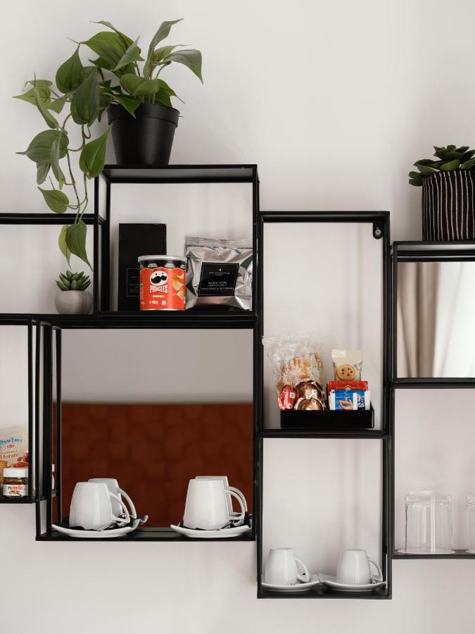 Montenapoleone Suites Milan Bagian luar foto